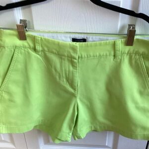 J. Crew Factory Vibrant Neon Green.   Women's Shorts.  Size 6. 5 inch inseam